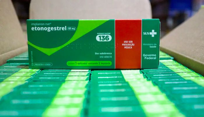  SUS qualifica profissionais para ampliar oferta de implantes hormonais 